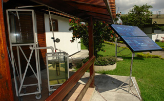 sistema fotovoltaico de simulação de bombeamento de água